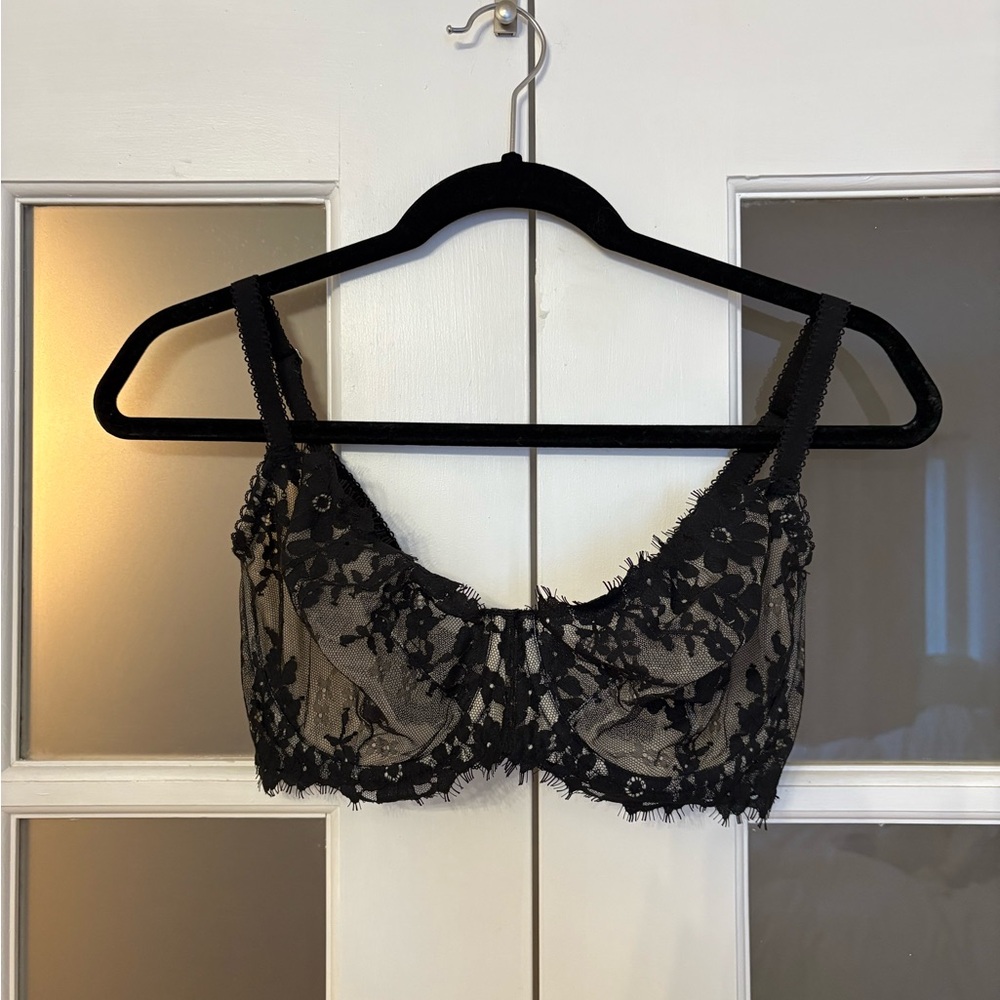 Victoria's Secret Black Floral Lace Bra
